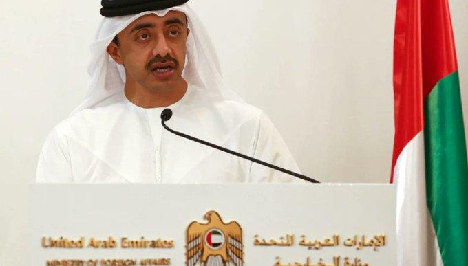 عبدالله بن زايد يجري اتصالات لبحث تداعيات استهداف إيران ويؤكّد ‏أهمية ضبط النفس وتغليب الدبلوماسية