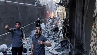 قصف إسرائيلي مباغت يقتل 24 شخصا في "استراحة" على شاطئ غزة