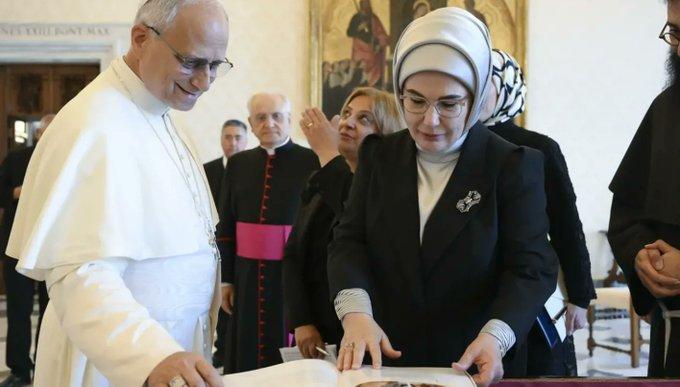 خلال لقائه أمينة أردوغان... البابا لاوون يعلن عزمه زيارة تركيا