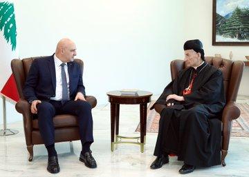 البطريرك الراعي من بعبدا : - الرئيس عون يرى ان زيارة السفير براك كانت ممتازة ولبنان قدم الرد على الاقتراحات الأميركية وسيضع براك ملاحظاته إذا وجدت عليها
