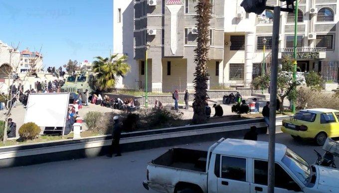 13 قتيلاً و40 جريحاً... رقعة الاشتباكات العنيفة تتسع في السويداء بسوريا