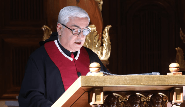 عبد الساتر ممثلا الراعي ترأس صلاة جنازة بو حبيب.. وعون منحه وسام الاستحقاق اللبناني المذهب