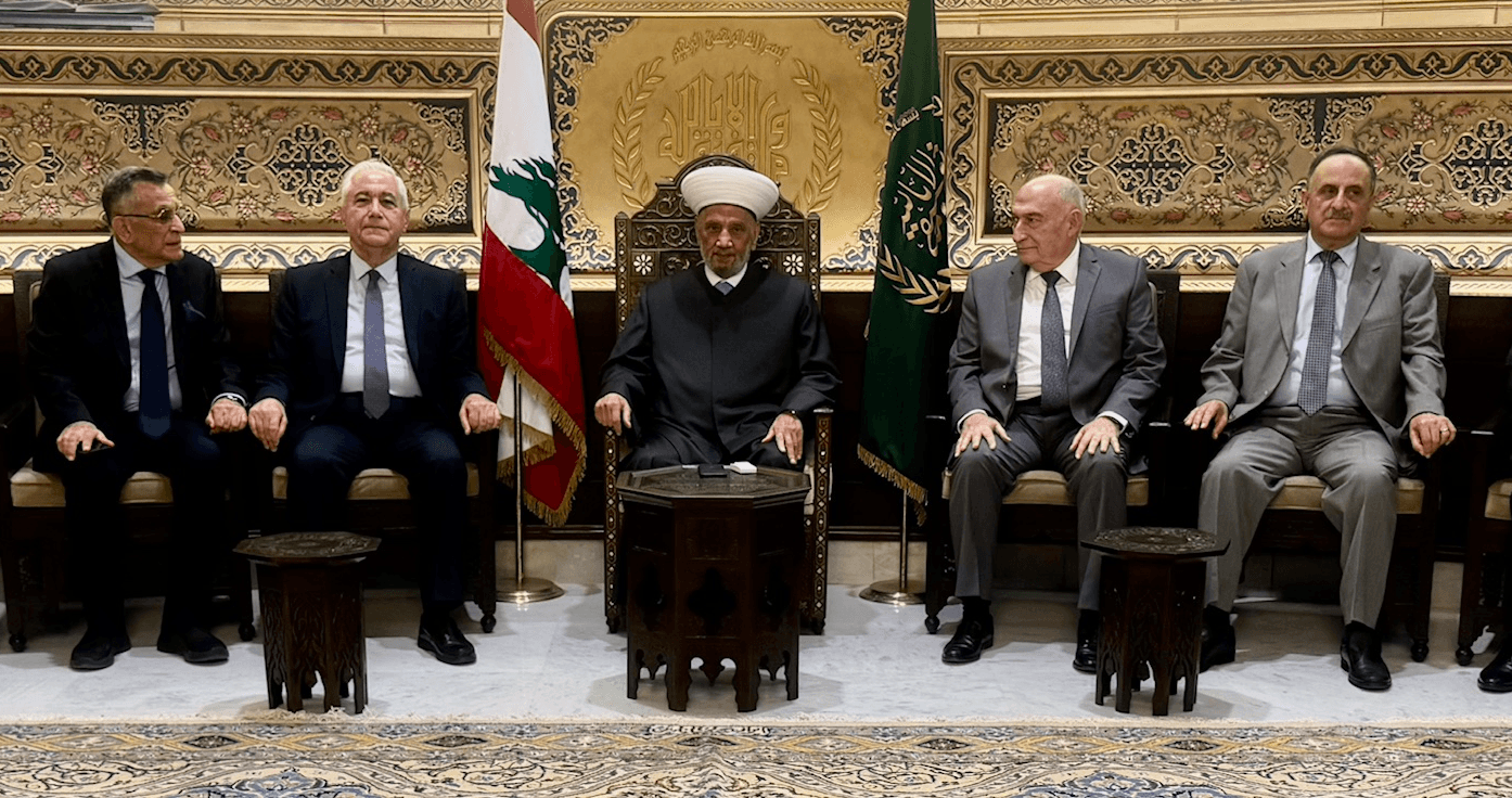 دريان يلتقي مجلس أمناء وقف البر والاحسان