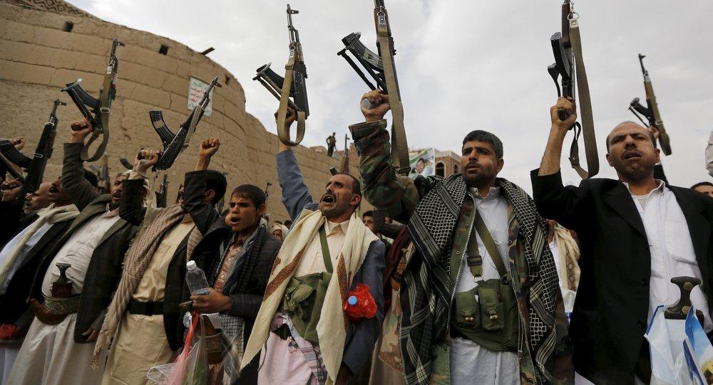 الحوثيون يعلنون استهداف مطار بن غوريون