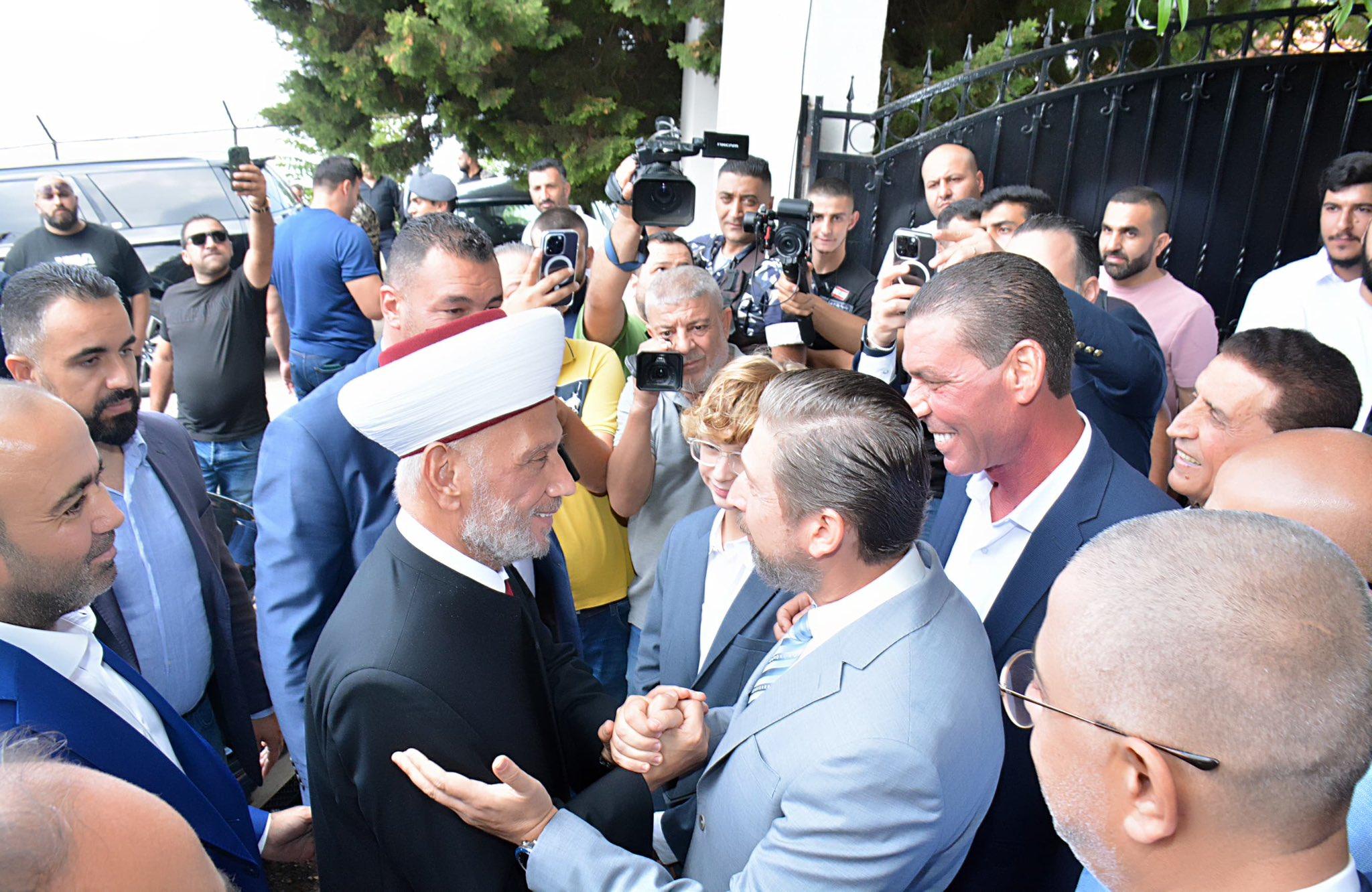 كرامي في تكريم المفتي دريان: المرجعية لحمل السلاح هي الدولة والجيش