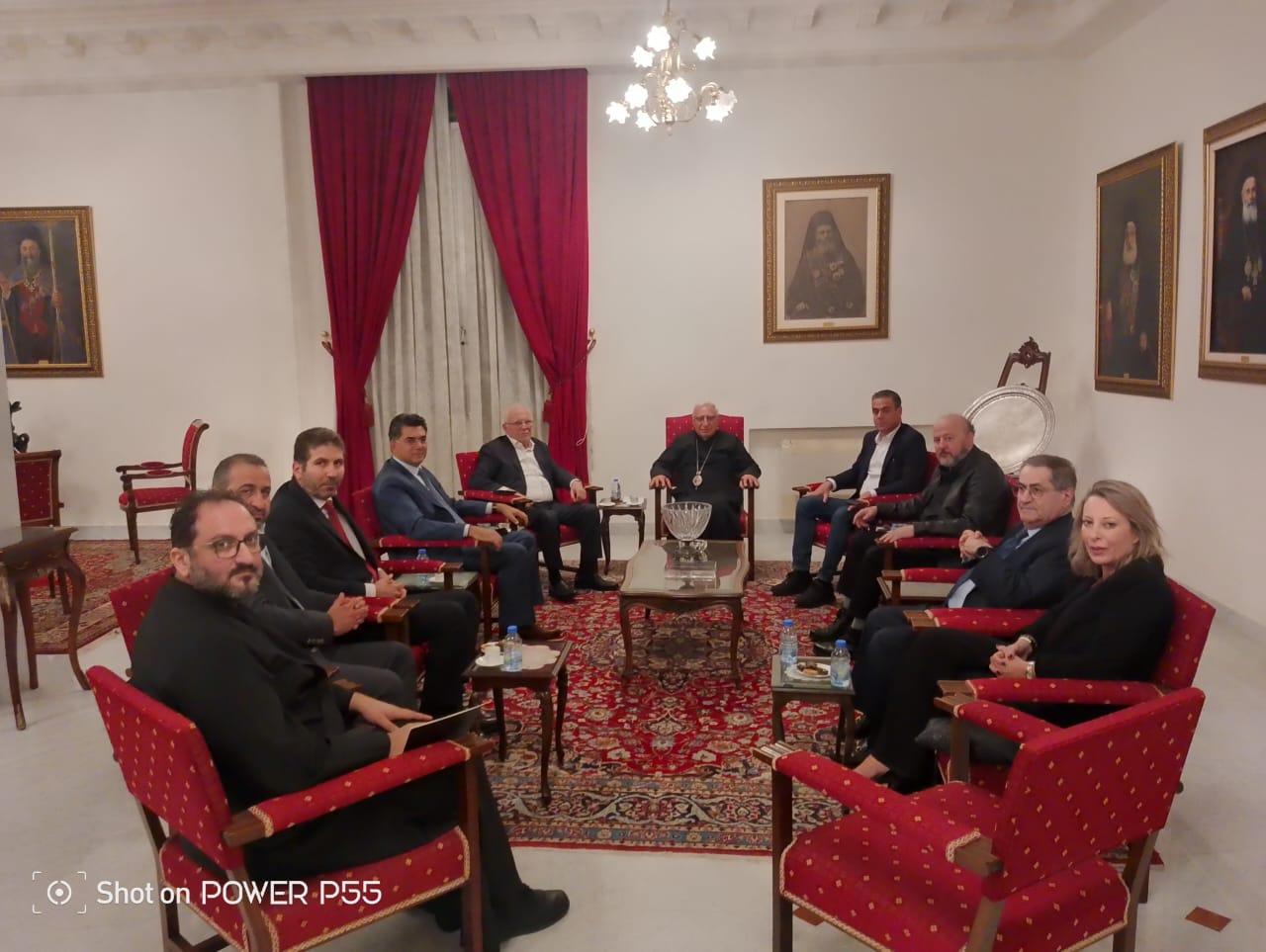 العبسي يلتقي الوزراء والنواب الكاثوليك: على كل واحد منا ان يكون سفيرا لطائفته لدى مرجعيته