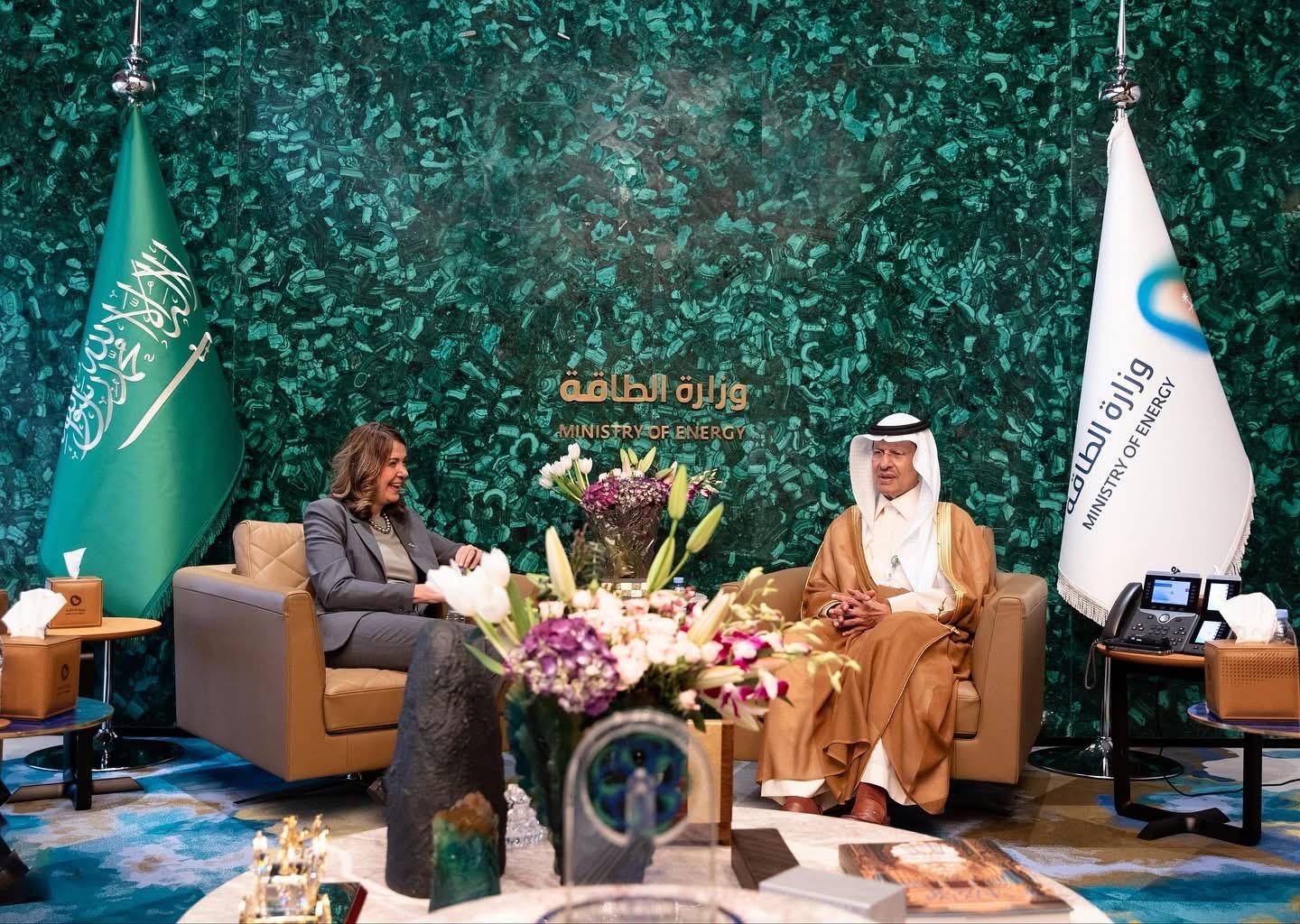 رئيسة حكومة ألبرتا دانيال سميث: شراكة استراتيجية مع السعودية في الطاقة والتكنولوجيا البيئية والذكاء الاصطناعي