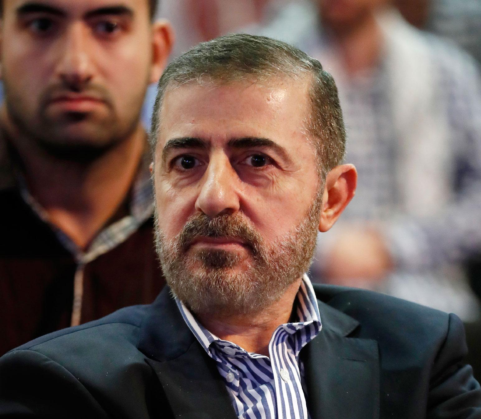 ما حقيقة تردّد عناصر من "الحزب" ووفيق صفا الى مبنى في سن الفيل؟