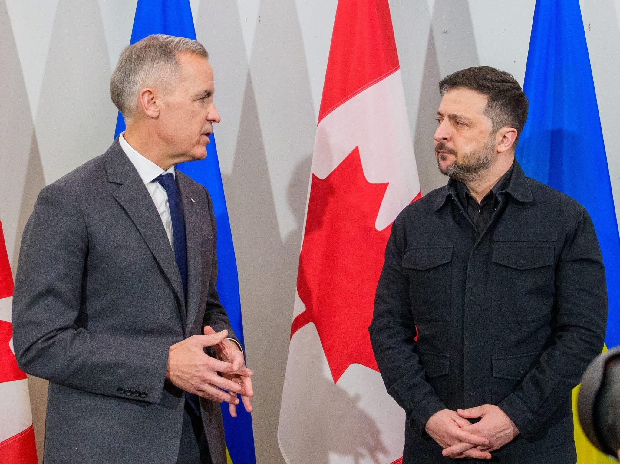 رئيس الوزراء الكندي كارني يلتقي زيلينسكي في هاليفاكس ويعلن دعماً إضافياً بقيمة 2.5 مليار دولار لأوكرانيا