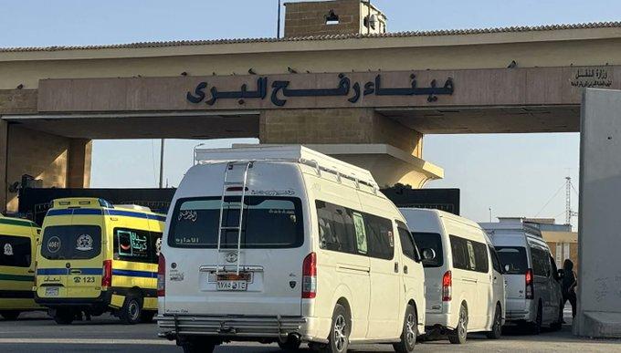 إعادة فتح معبر رفح... خطوة رمزية و"انفراج محدود" في مسار هدنة هشة