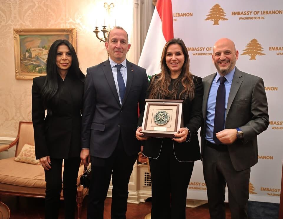 سفيرة لبنان في واشنطن تستضيف حفل استقبال تكريماً لقائد الجيش اللبناني