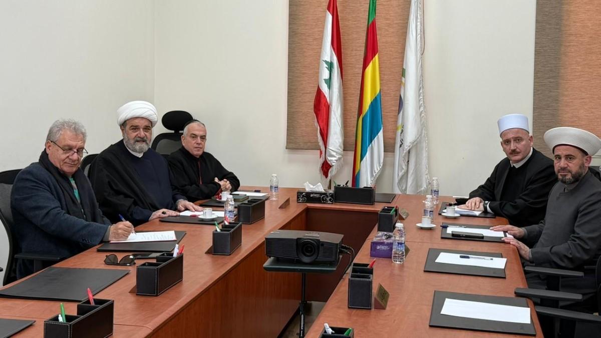 لجنة متابعة القمة الروحية: زيارتا البابا وسلام للجنوب تعكسان الوحدة الوطنية