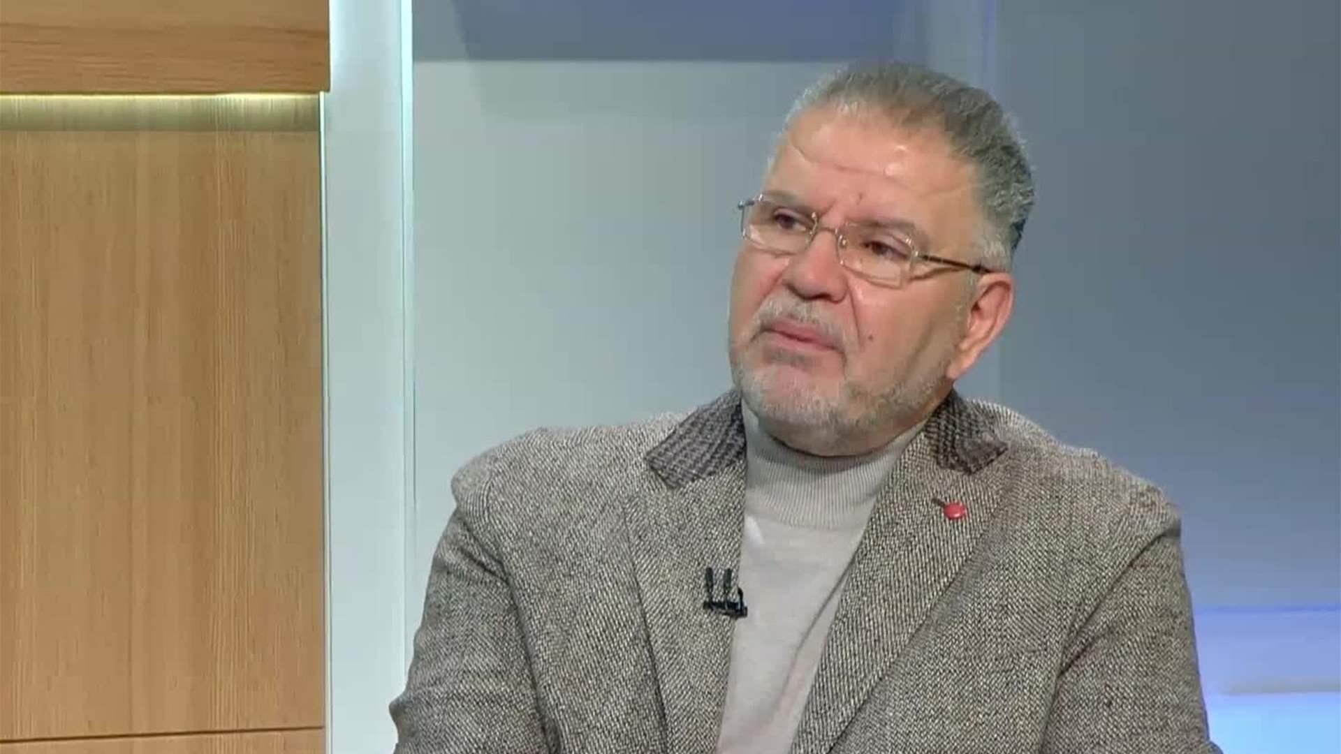فياض يدعو الحكومة إلى وقف التنازلات المتتالية لإسرائيل