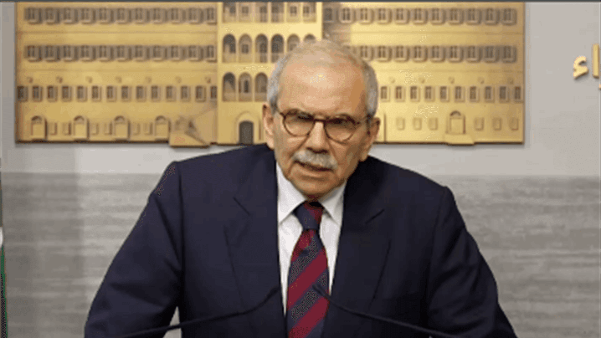 سلام: نتابع وسفارات لبنان في الخليج أوضاع الجاليات اللبنانية