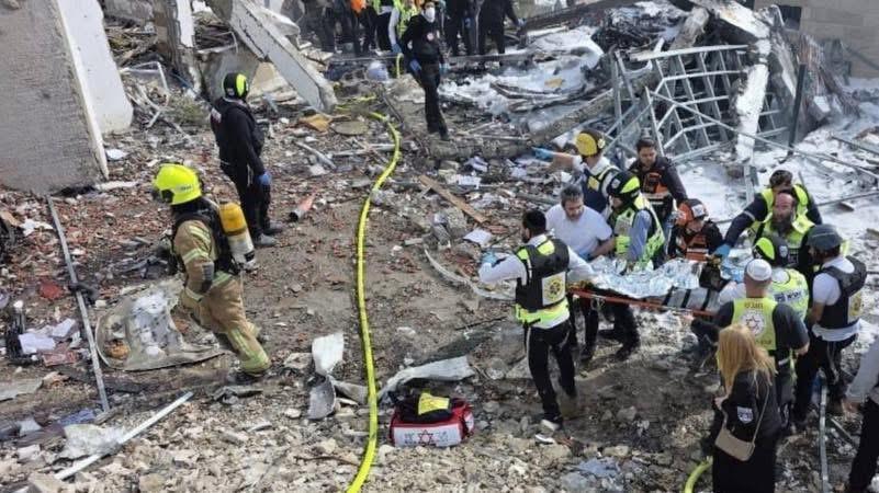 إسرائيل.. 9 قتلى و57 مصاباً و20 مفقوداً إثر الضربة الإيرانية على بيت شيمش