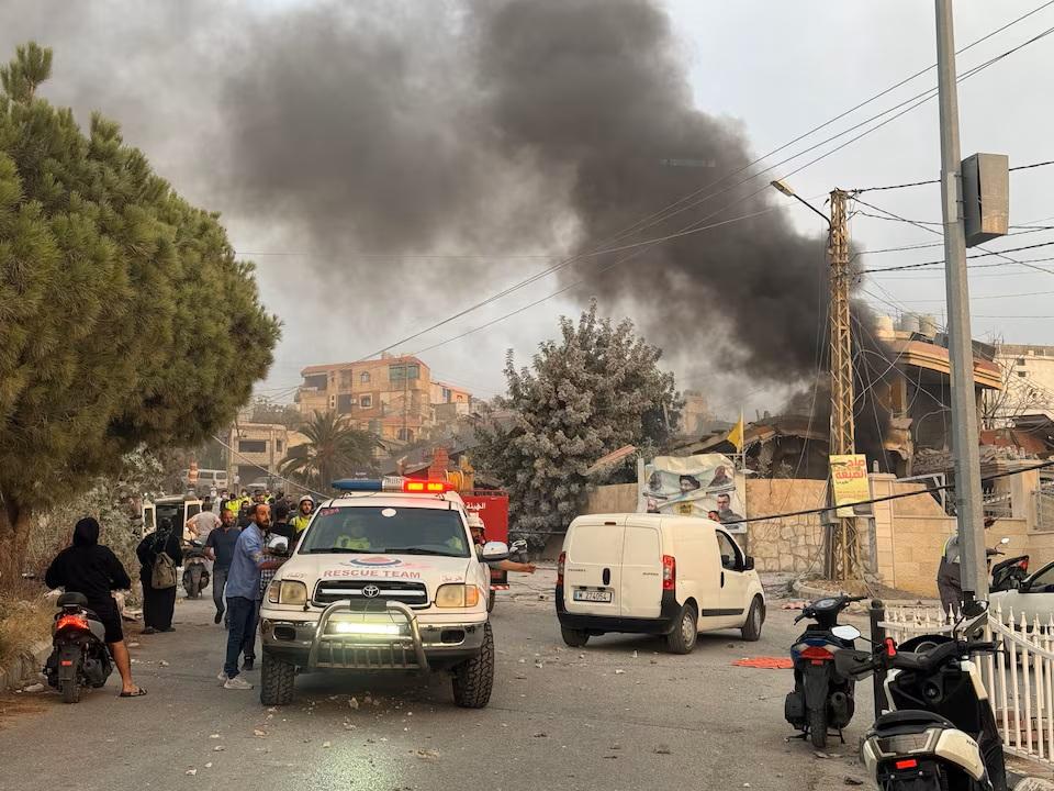 غارات اسرائيلية تستهدف الجنوب.. والجيش الإسرائيلي: استهدفنا قادة في وحدة الرضوان التابعة "للحزب"
