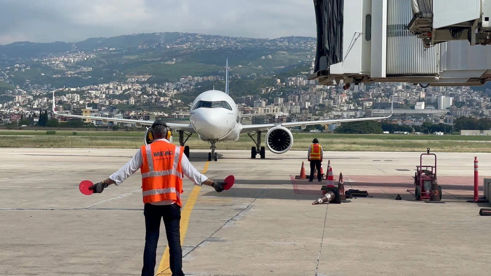 مطار رفيق الحريري الدولي يعمل بشكل طبيعي ولا قرار بإقفاله