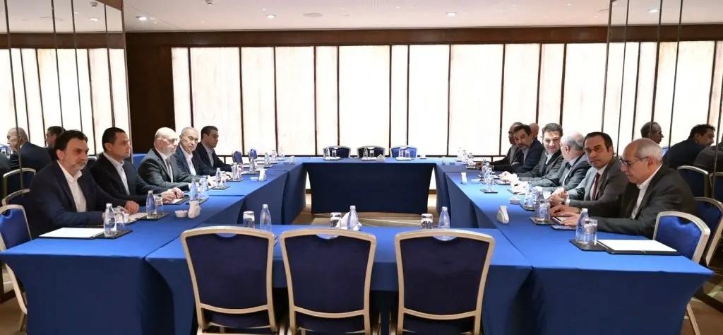نواب بيروت يرفضون التعرض للحكومة ورئيسها: نرحّب بإعلان بيروت مدينة منزوعة السلاح