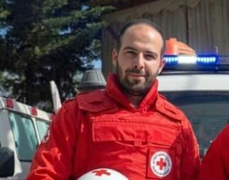 بعد استشهاد أحد مسعفيه.. الصليب الأحمر يستنكر ما تتعرض له طواقمه