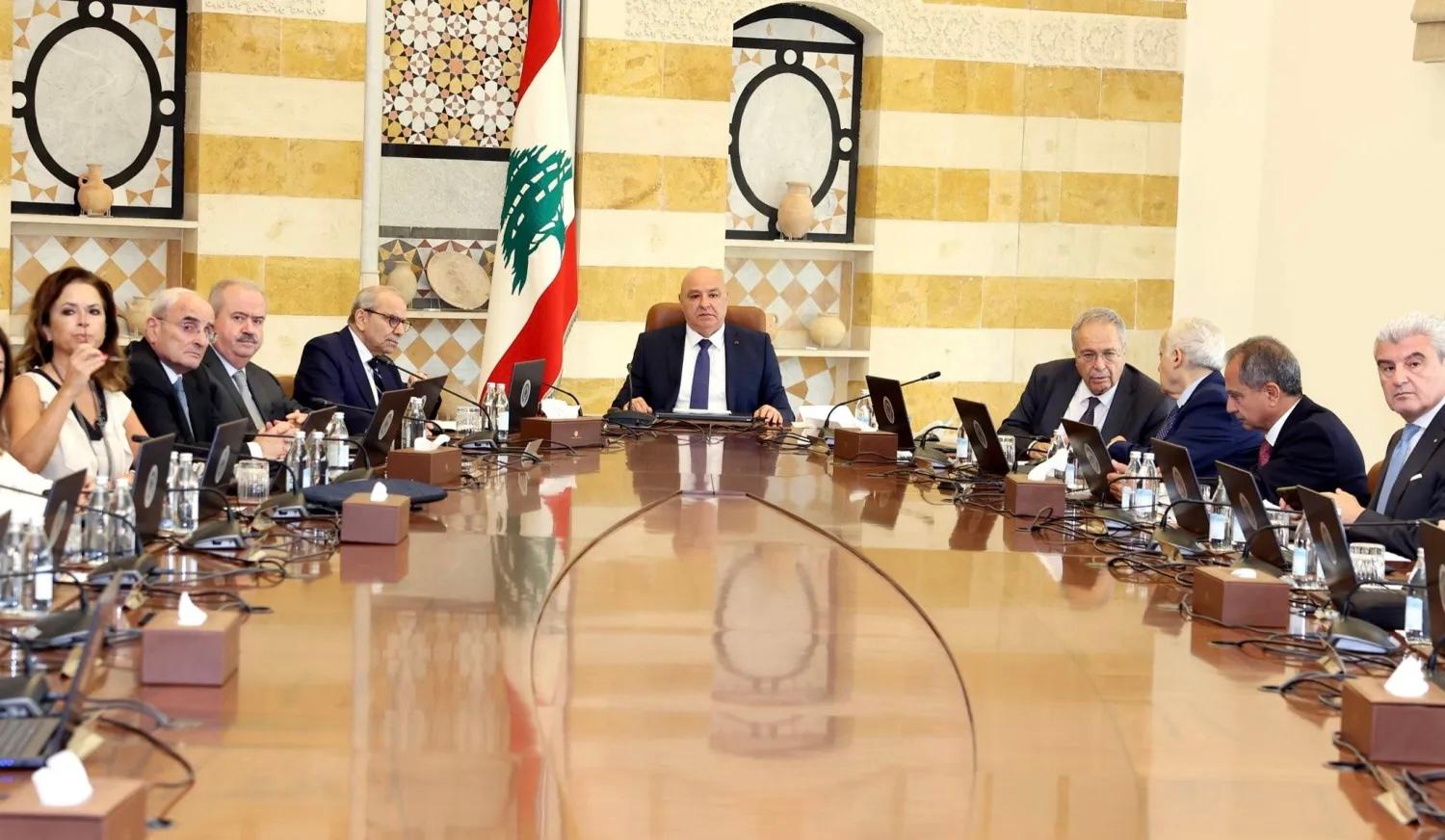 تعيينات في مجلس الوزراء.. الحاج: لا خلاف في الاهداف بين عون وبري