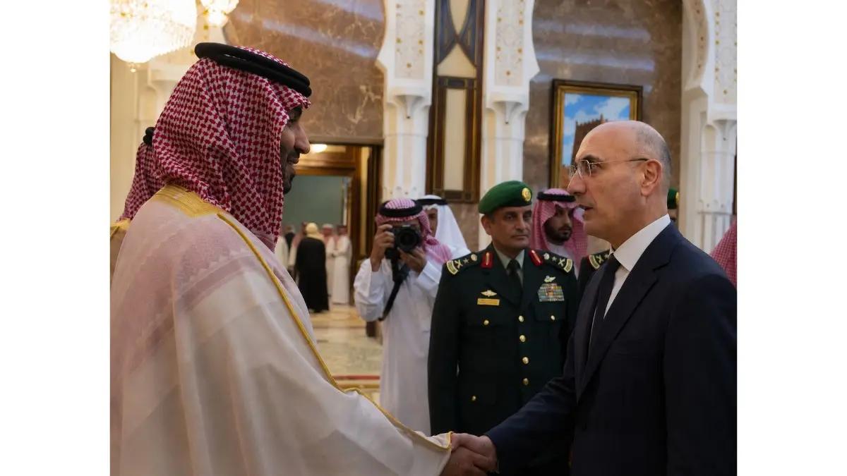 خلال لقاء مع بن سلمان.. الحجار يشيد بجهود السعودية