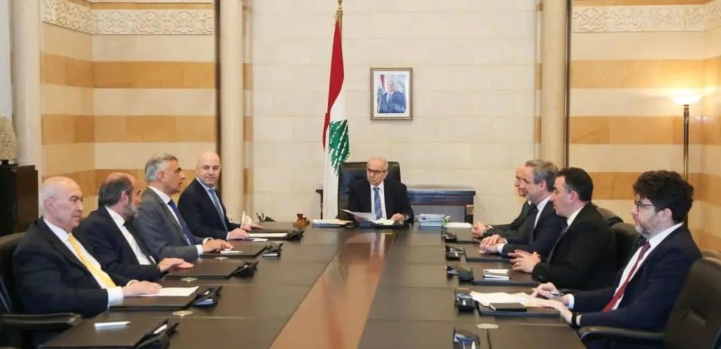 وفد نيابي في السراي.. وعريضة للمطالبة بتعويضات من إيران