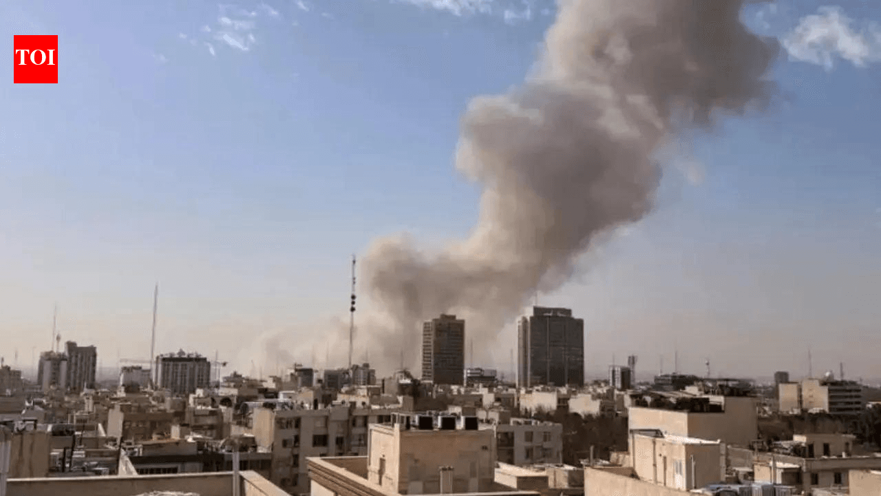 إيران تشن هجوماً جديداً: صواريخ وطائرات مسيَّرة تستهدف مواقع أمريكية في الكويت