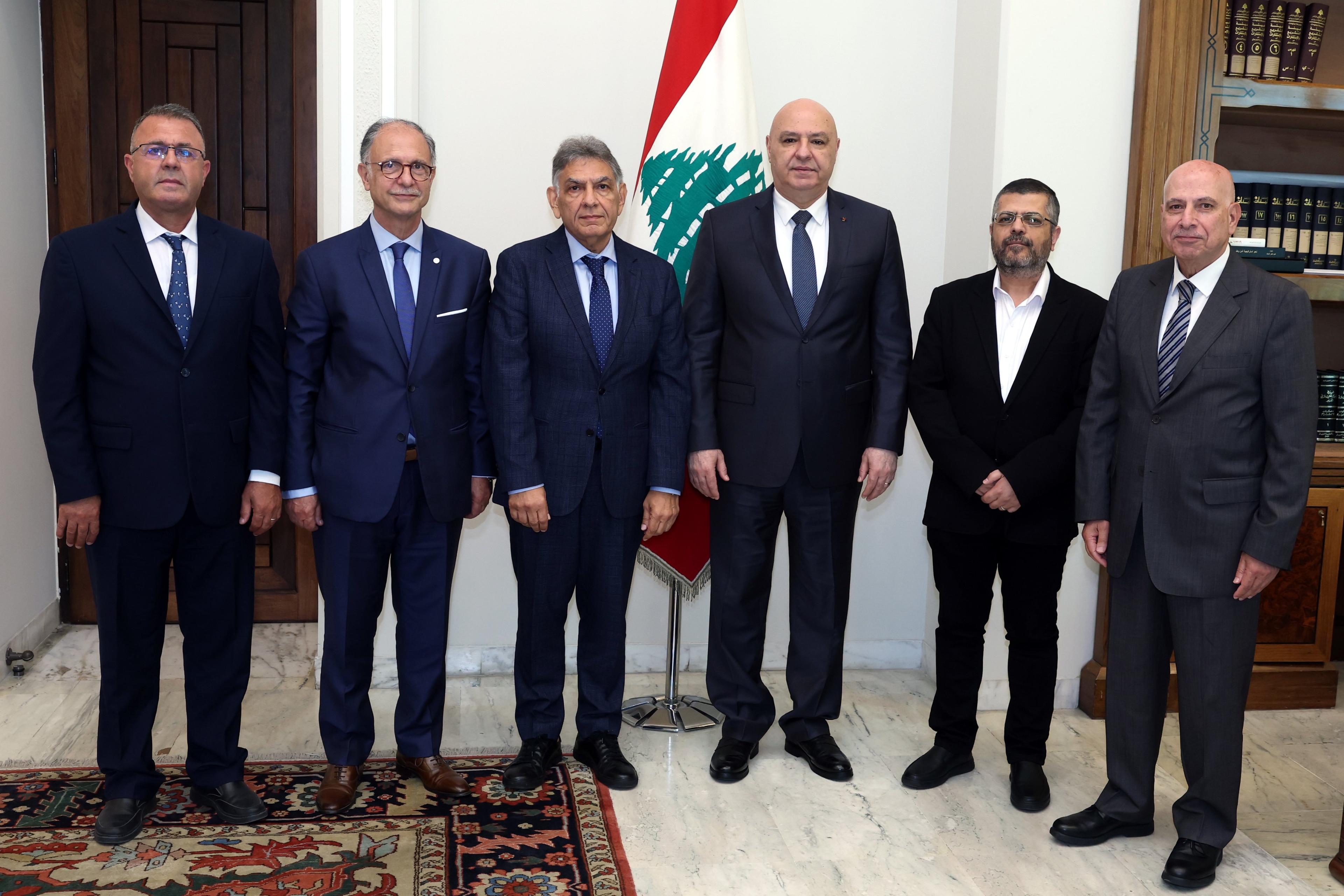 نقيب الأطباء من بعبدا: الالتفاف حول مؤسسات الدولة الضمانة لحماية الوطن
