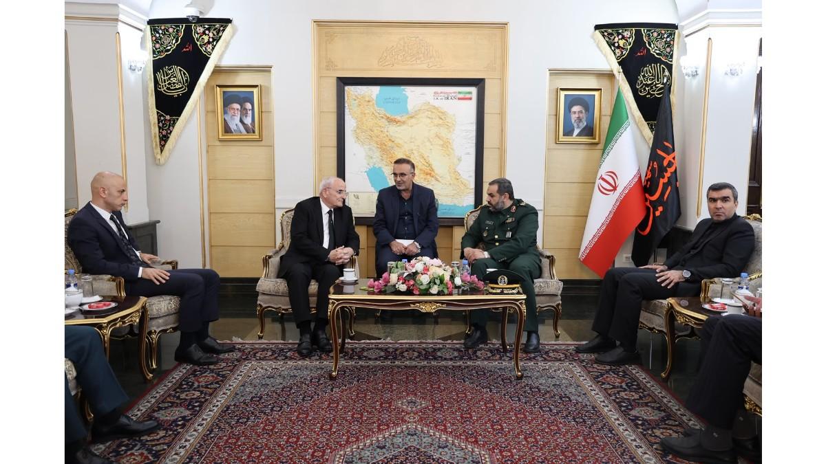 وزير الدفاع في طهران ممثلا الجمهورية اللبنانية في مراسم تأبين الخامنئي