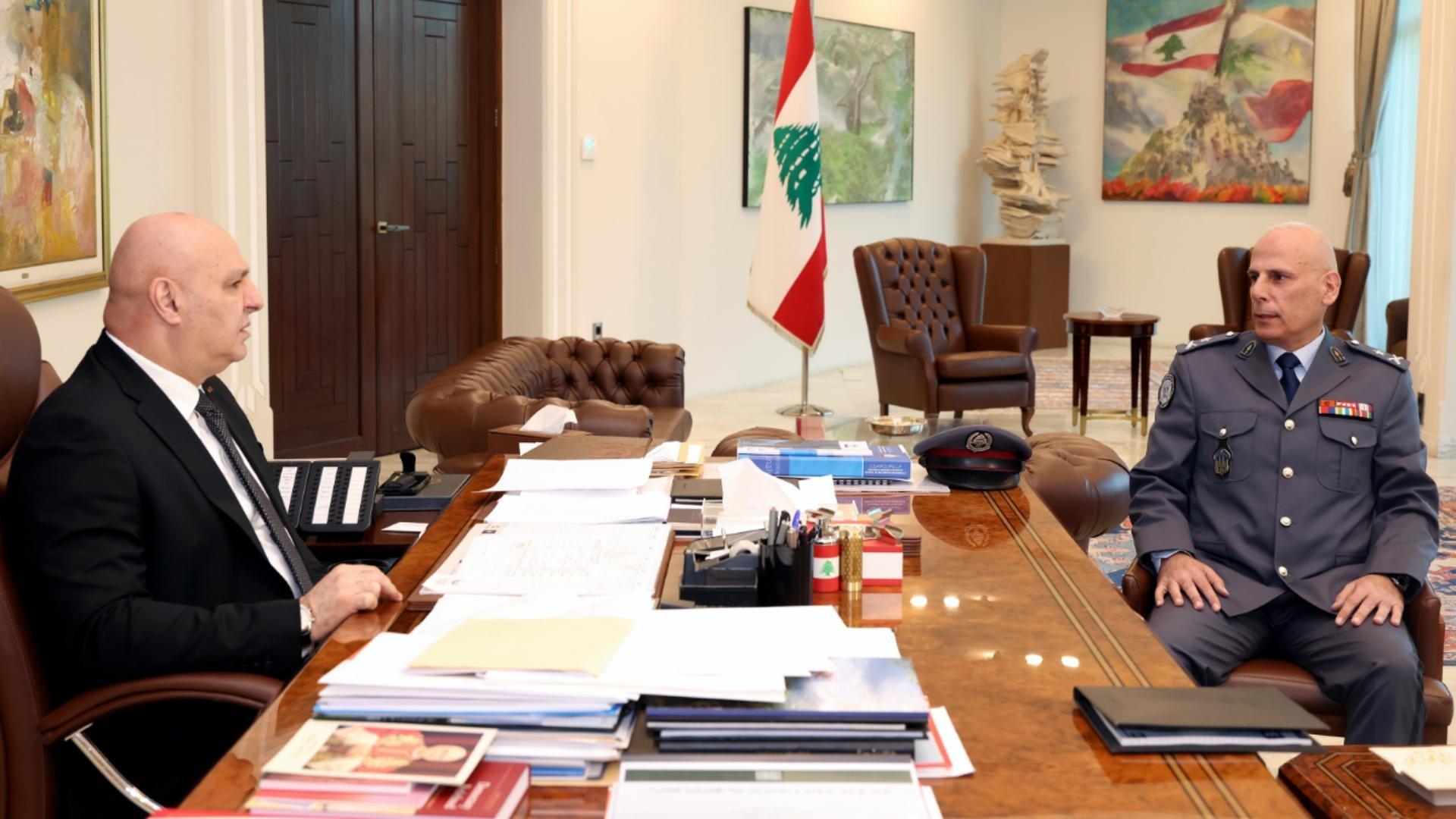 عون: قطار الدولة اقلع وقرار حصرية السلاح سينفذ