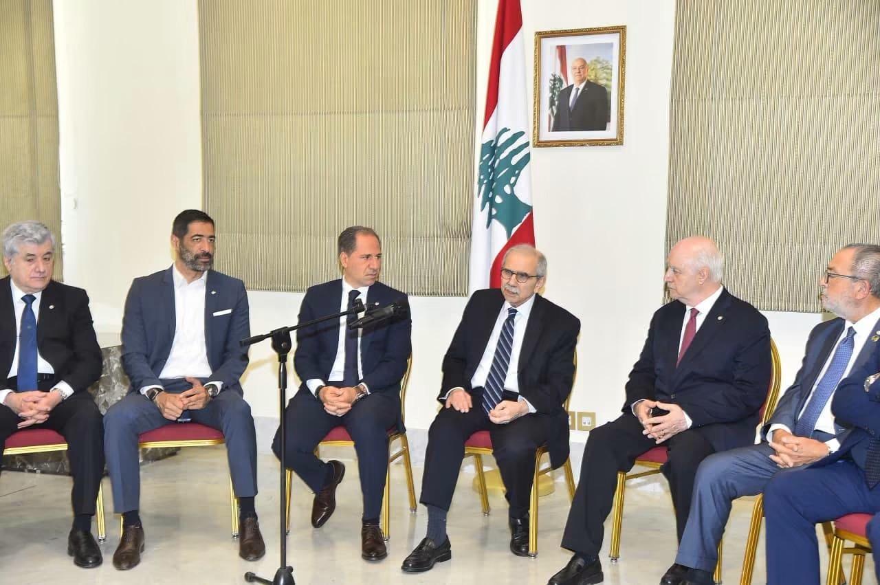 «جئنا لنقول للمشككين: أنتم ورّطتم لبنان.. والدولة انتزعت انسحاب إسرائيل رغم ضعفها».. الجميّل يدعم اتفاق سلام ويندد بـ«دروس الوطنية» من حزب الله