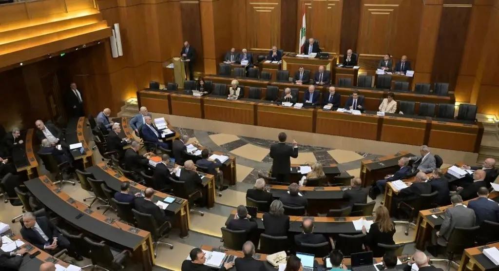 الرئيس نبيه بري رفع الجلسة المسائية بعد فقدان النصاب.. إقرار قوانين جديدة وإحالة أخرى للجان