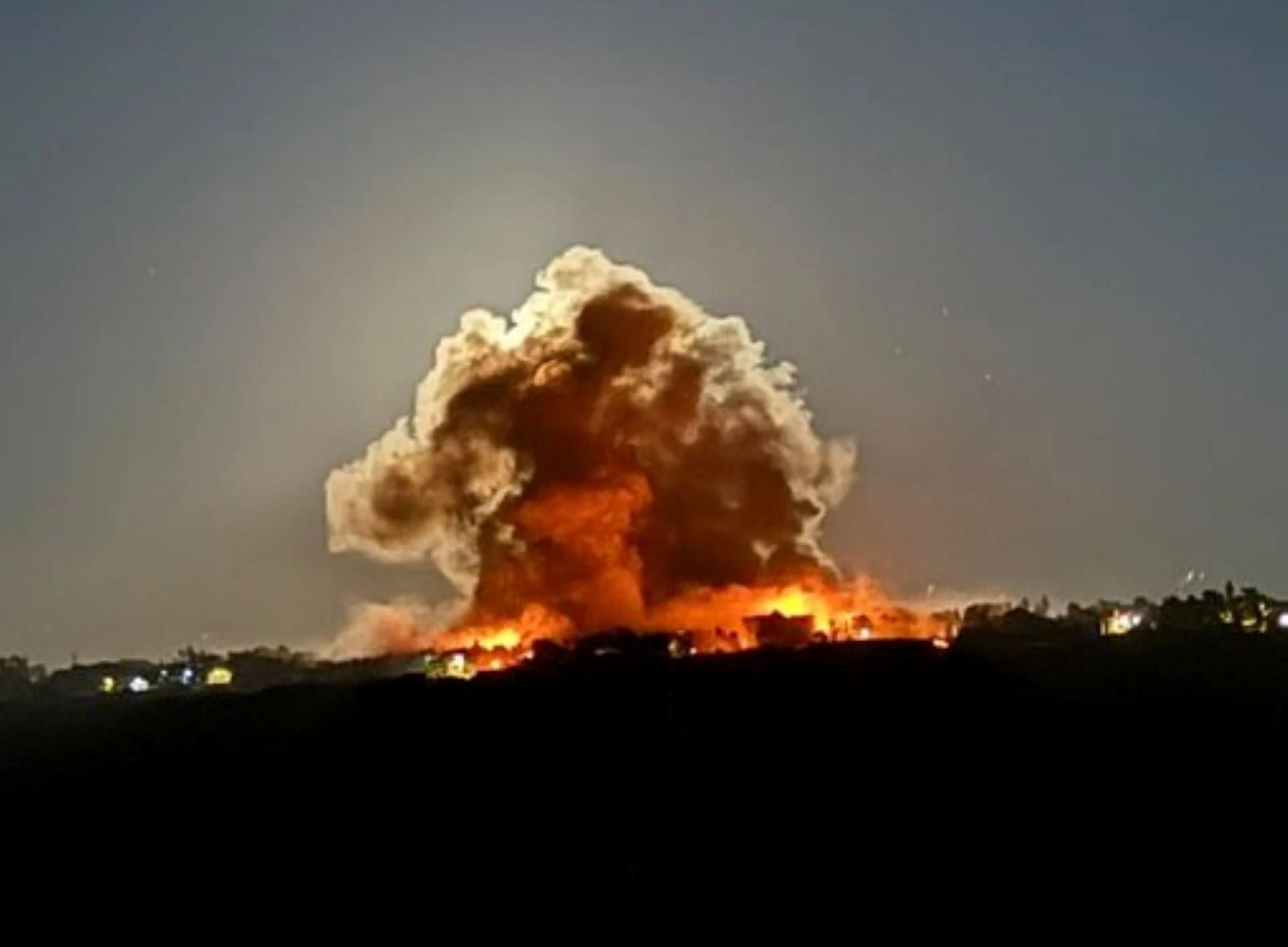 تفجيرات مدوّية في الجنوب.. وقصف على علي الطاهر واصابة ضابط اسرائيلي