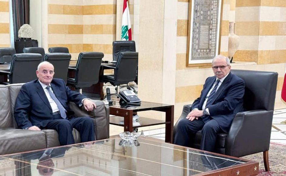 اشكال سلام- منسى يتفاعل...غياب عن مجلس الوزراء والمعالجة تنطلق دعم عسكري لوزير الدفاع بعد بيان "مبكّل":رفعت رأسنا ورأس الجيش رئيس الحكومة في بعبدا وتصعيد اسرائيلي:لا انسحاب ما دام الحزب مسلحاً