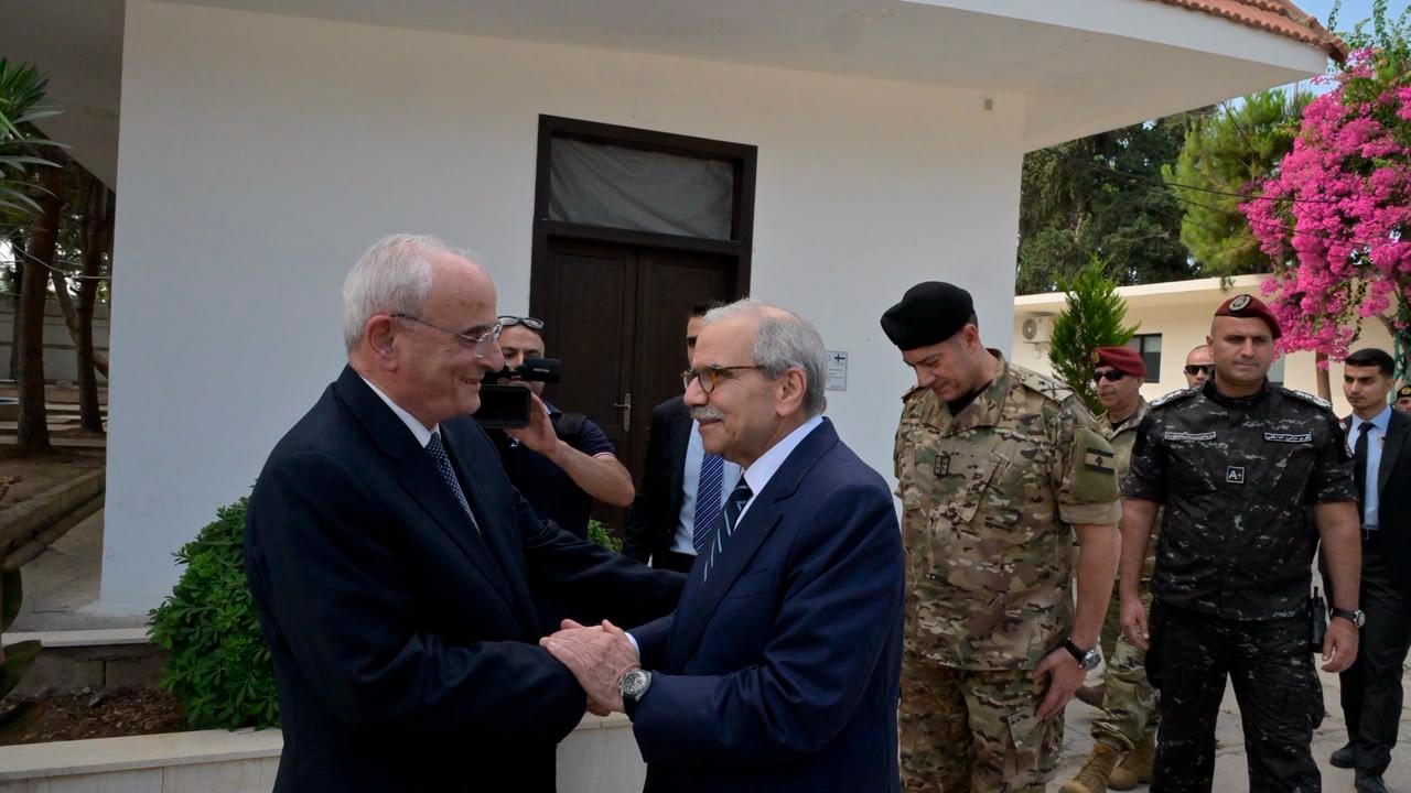 نواف سلام من صور: وجود الجيش في الجنوب هو حضور للدولة ومنسى: المفاوضات هي الحل الأفضل للخروج من النفق