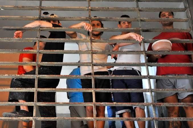 وفاة سجين في رومية تثير أحداث شغب وتجدد المطالبات بالعفو العام