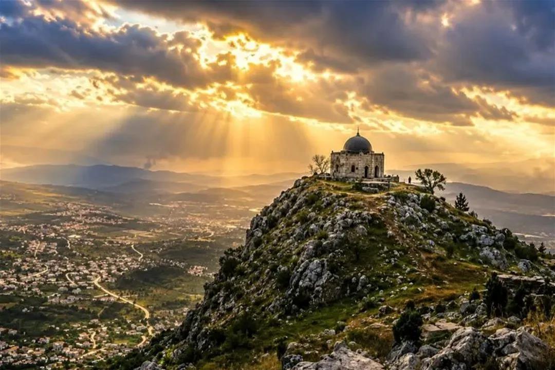 من تلة علي الطاهر إلى البقاع.. إسرائيل ترسم "حزامها الجديد" في لبنان