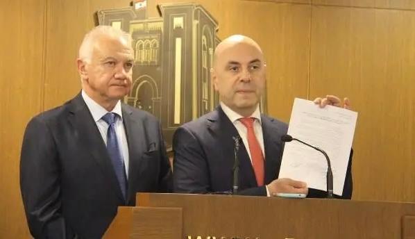 اقتراح قانون لـ"الجمهورية القوية"لضمان الامن الدوائي
