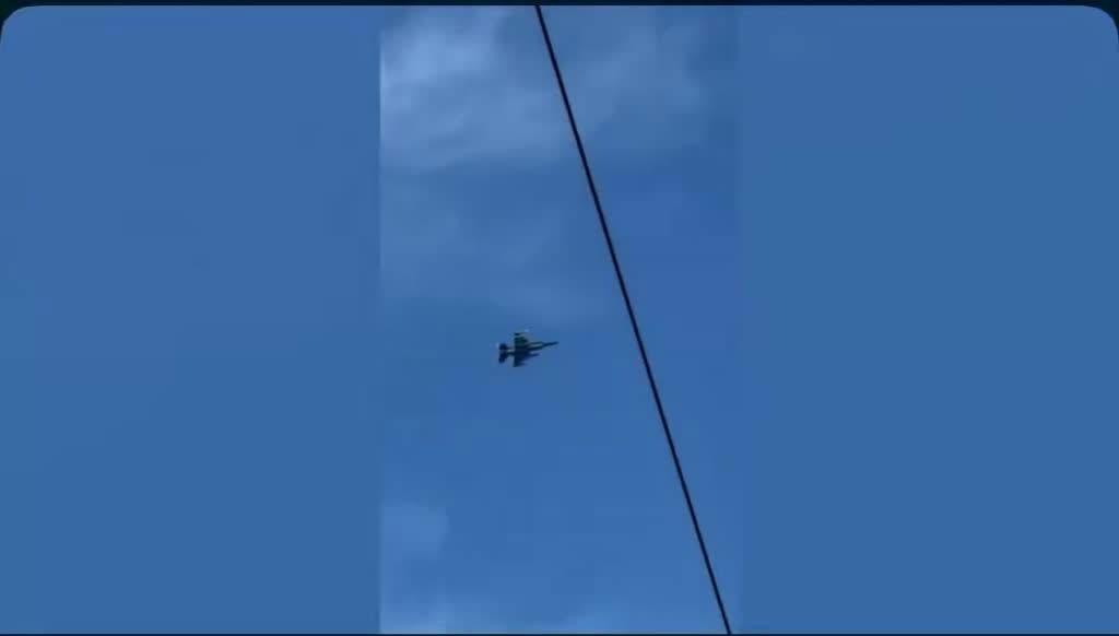 طائرة مقاتلة من طراز F-16 تعترض طائرة مدنية فوق كامب ديفيد أثناء تواجد الرئيس ترامب