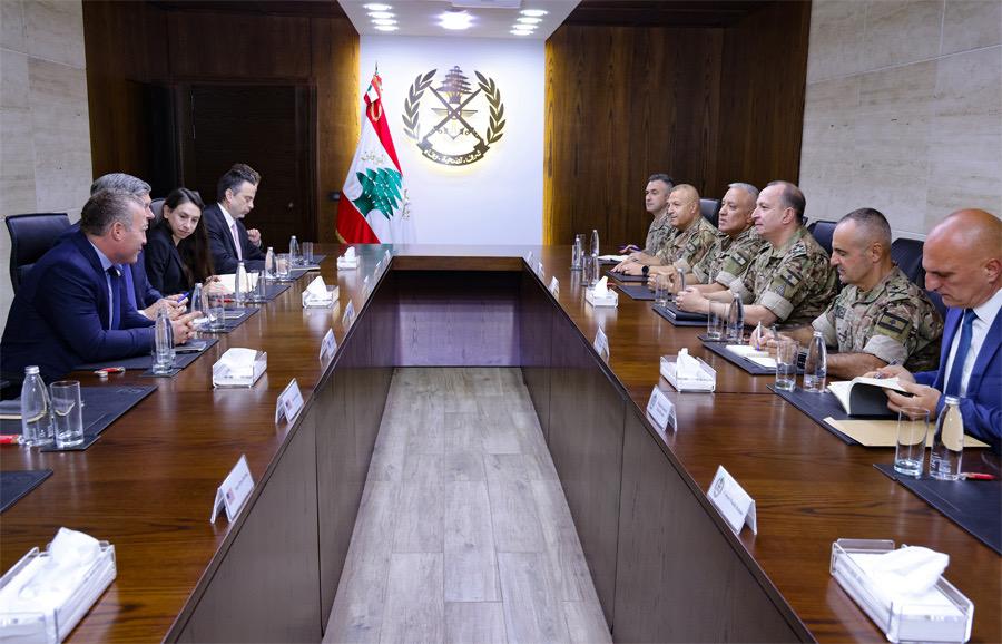 قائد الجيش اللبناني عرض مع عضوَي الكونغرس الأميركي للمستجدات والتطوّرات