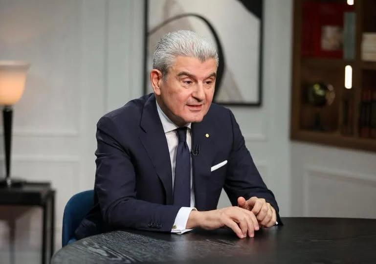 الوزير عيسى الخوري: سلاح "الحزب" عائق أمام قيام الدولة... ولا حلّ للبنان إلا بالدبلوماسية