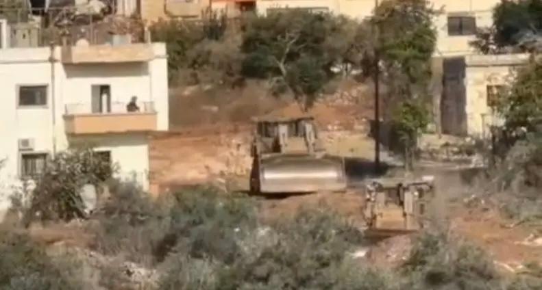 انفجارات عنيفة وتوغّل إسرائيلي في زوطر الغربية