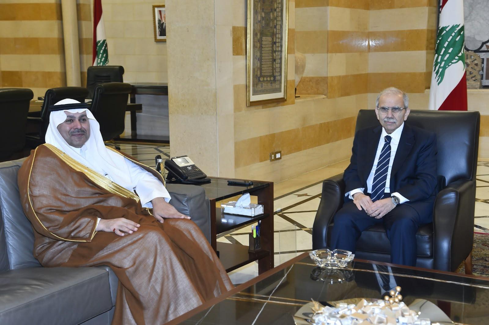 الدوسري في السراي مؤكدا وقوف السعودية الى جانب لبنان