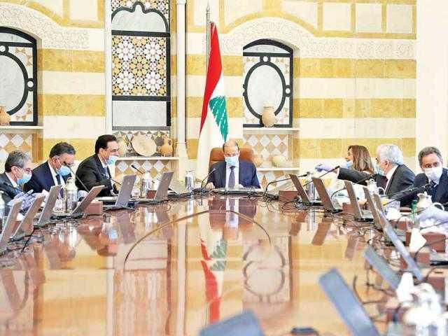 تحت وطأة "حزم" الداعمين.. الحكومة تفعّل اجتماعاتها لانضاج الخطة الاصلاحية بناء الثقة يبدأ بقرارات نوعية في الكهرباء والتوظيف العشوائي والتعيينات..هل تتخذها الدولة؟