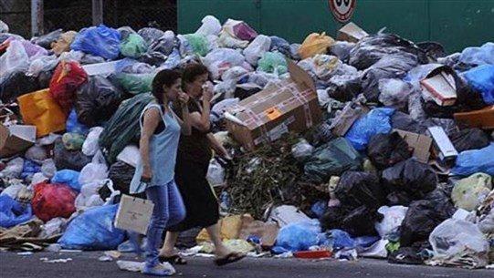 من المسؤول عن أزمة النفايات المستجدّة؟