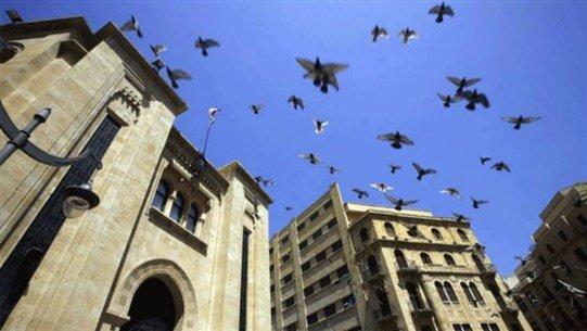 نواب "متمرّدون" ومستقلون يسعون إلى جبهة معارضة