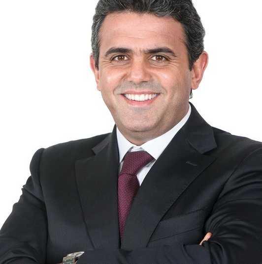 الحواط: الناس في مكان وبعض من في السلطة في مكان آخر