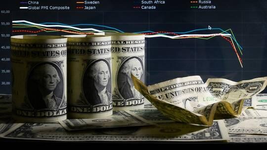 الاقتصاد الأمريكي ينهار بنسبة 42% وأزمة سياسية في الأفق