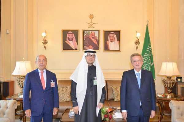 الرياض تعترف بـ"رياض" وما يمثّل من خطّ "غير خاضع" لسيطرة حزب الله! رسالة واضحة في نشاط بخاري: مهتمون بلبنان ونترجم اهتمامنا بعد استعادته حياده