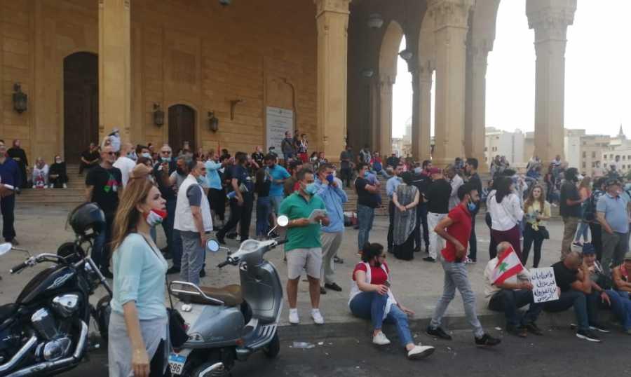 تظاهرة في ساحة الشهداء تحت عنوان: لبنانية ضد الطائفية... ووقفات احتجاجية في المناطق